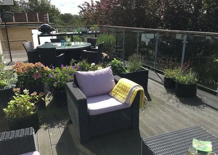 Brondums Проживание в семье Йёрринг